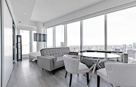 1 odalılar daire Yonge Street'da, Kanada. C$751,000