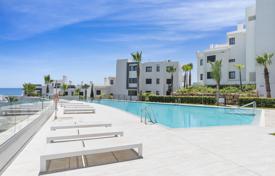 2 odalılar daire 149 m² Estepona'da, İspanya. 495,000 €