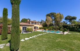 9 odalılar villa Cap d'Antibes'da, Fransa. 7,500,000 €