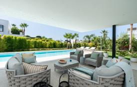 11 odalılar villa 514 m² Nueva Andalucia'da, İspanya. 3,495,000 €