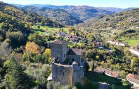 Villa 4480 m² Arezzo'da, İtalya. 2,495,000 €
