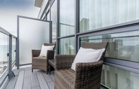 2 odalılar daire Lake Shore Boulevard West'da, Kanada. C$797,000