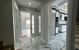 7 odalılar villa 600 m² Beylikdüzü'de, Türkiye. $750,000