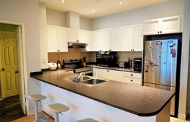 3 odalılar daire North York'da, Kanada. C$1,104,000