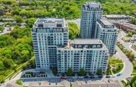 6 odalılar daire North York'da, Kanada. C$1,046,000