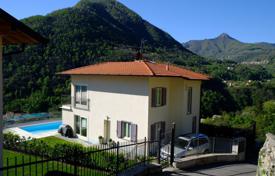 Villa – Argegno, Como Gölü, Lombardiya,  İtalya. 1,400,000 €