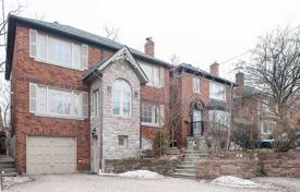 Şehir içinde müstakil ev – Eglinton Avenue East, Toronto, Ontario,  Kanada. C$2,015,000