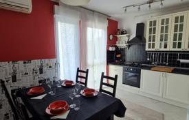 4 odalılar daire 91 m² Pula'da, Hırvatistan. 281,000 €