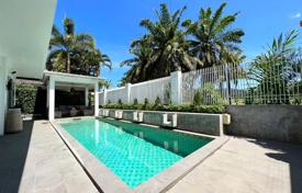 Villa – Mueang Phuket, Phuket, Tayland. $544,000