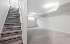 5 odalılar şehir içinde müstakil ev Scarborough'da, Kanada. C$2,059,000