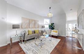 10 odalılar konak Old Toronto'da, Kanada. C$1,918,000