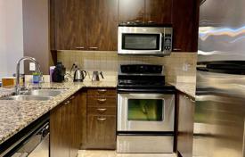 2 odalılar daire North York'da, Kanada. C$803,000
