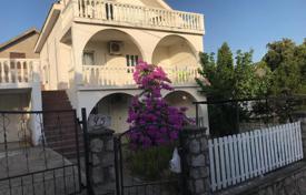 8 odalılar şehir içinde müstakil ev 190 m² Utjeha-Bušat'da, Karadağ. 290,000 €