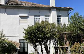 8 odalılar yazlık ev 480 m² Castelo Branco'da, Portekiz. 380,000 €