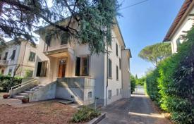 5 odalılar villa 624 m² Lucca'da, İtalya. 1,600,000 €