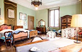50 odalılar villa Biella'da, İtalya. Price on request