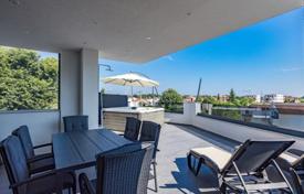 2 odalılar daire 100 m² Porec'te, Hırvatistan. 330,000 €