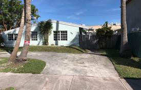 Yazlık ev – Key Biscayne, Florida, Amerika Birleşik Devletleri. $1,275,000