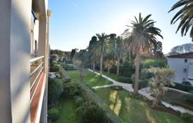 4 odalılar daire Juan-les-Pins'da, Fransa. 1,160,000 €