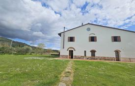 11 odalılar villa 500 m² Vicopisano'da, İtalya. 950,000 €