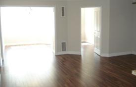 5 odalılar daire Scarborough'da, Kanada. C$892,000