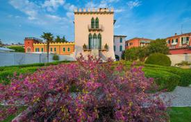 6 odalılar villa 985 m² Bardolino'da, İtalya. 7,000,000 €