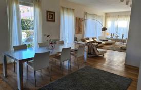 5 odalılar villa 350 m² Campiglia Marittima'da, İtalya. 650,000 €
