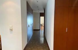 3 odalılar kondominyumda daireler Pathum Wan'da, Tayland. $4,300 haftalık