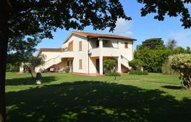 Arsa Livorno'da, İtalya. 1,280,000 €