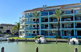 10 odalılar daire 448 m² Sotogrande'de, İspanya. 1,300,000 €