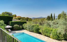 3 odalılar villa Grasse'ta, Fransa. 1,750,000 €