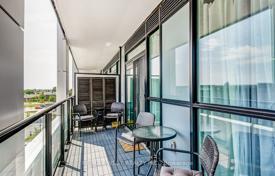 5 odalılar daire North York'da, Kanada. C$810,000