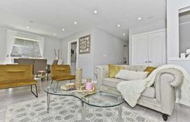 9 odalılar şehir içinde müstakil ev Etobicoke'de, Kanada. C$1,418,000