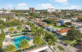2 odalılar şehir içinde müstakil ev 115 m² Miami'de, Amerika Birleşik Devletleri. $499,000
