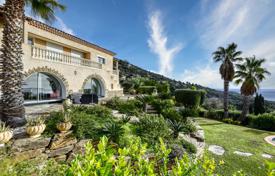 Villa – Rayol-Canadel-sur-Mer, Cote d'Azur (Fransız Rivierası), Fransa. 2,950,000 €
