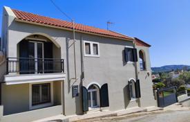 Arsa Varipetro'da, Yunanistan. 380,000 €