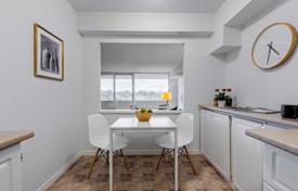 2 odalılar daire Scarlett Road'da, Kanada. C$922,000