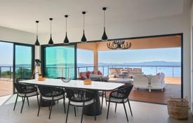 Villa – Grimaud, Cote d'Azur (Fransız Rivierası), Fransa. 9,000,000 €