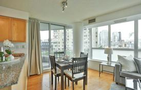 2 odalılar daire Queens Quay West'da, Kanada. C$982,000