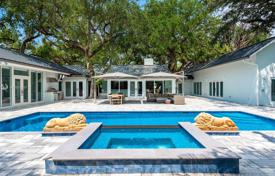 Villa – Miami, Florida, Amerika Birleşik Devletleri. 3,271,000 €