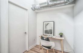 2 odalılar daire Dupont Street'da, Kanada. C$625,000