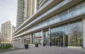 2 odalılar daire Lake Shore Boulevard West'da, Kanada. C$858,000