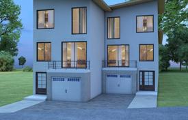 7 odalılar şehir içinde müstakil ev Scarborough'da, Kanada. C$1,167,000