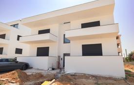 3 odalılar daire 72 m² Pag'da, Hırvatistan. 230,000 €