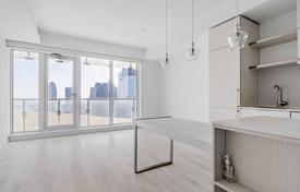 3 odalılar daire Yonge Street'da, Kanada. C$991,000