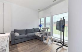 2 odalılar daire Yonge Street'da, Kanada. C$927,000