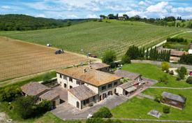 11 odalılar villa 890 m² Castelnuovo Berardenga'da, İtalya. 1,350,000 €
