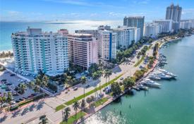 Kondominyum – Collins Avenue, Miami, Florida,  Amerika Birleşik Devletleri. $619,000
