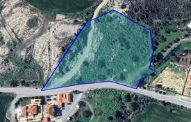 Arsa Tochni'de, Kıbrıs. 450,000 €