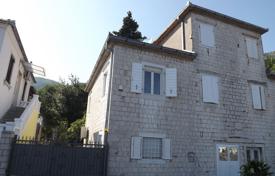 Villa – Kamenari, Herceg-Novi, Karadağ. 450,000 €